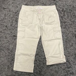 Aeropostale Khaki Capris